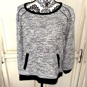 C.D. Petites Size Petite XL Grey, Black, & White Weave Knit Sweater With Pocket